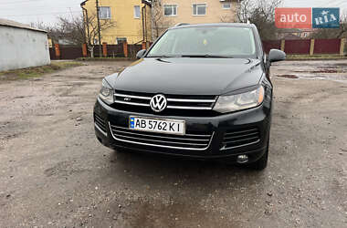 Внедорожник / Кроссовер Volkswagen Touareg 2011 в Киеве