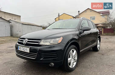 Внедорожник / Кроссовер Volkswagen Touareg 2011 в Киеве