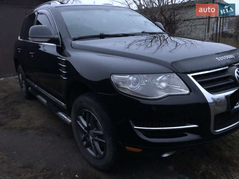 Позашляховик / Кросовер Volkswagen Touareg 2007 в Сумах