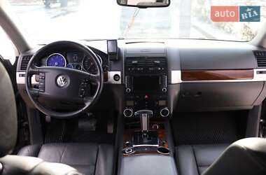 Позашляховик / Кросовер Volkswagen Touareg 2009 в Рівному