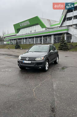 Позашляховик / Кросовер Volkswagen Touareg 2012 в Кременчуці