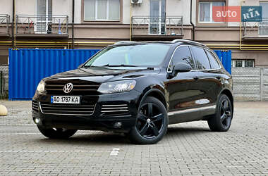 Позашляховик / Кросовер Volkswagen Touareg 2011 в Ужгороді