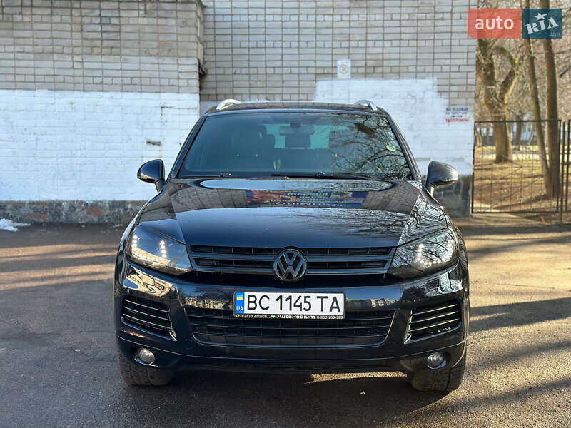 Внедорожник / Кроссовер Volkswagen Touareg 2014 в Житомире