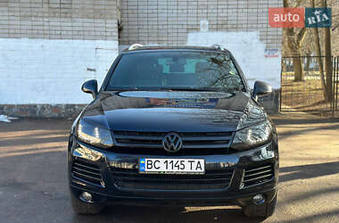 Внедорожник / Кроссовер Volkswagen Touareg 2014 в 