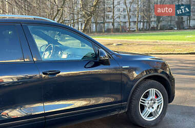 Внедорожник / Кроссовер Volkswagen Touareg 2014 в 