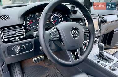 Внедорожник / Кроссовер Volkswagen Touareg 2016 в 