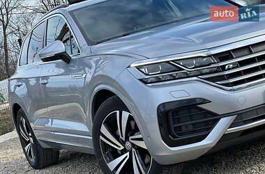 Внедорожник / Кроссовер Volkswagen Touareg 2018 в Стрые