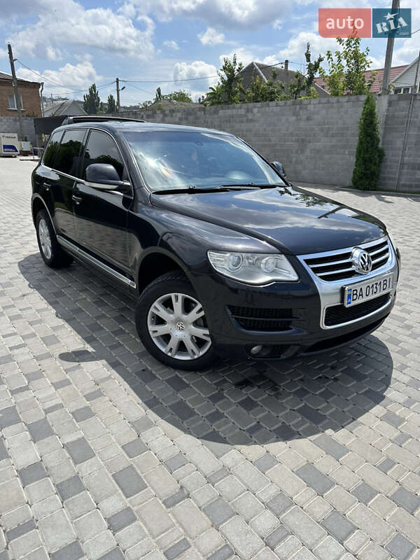 Внедорожник / Кроссовер Volkswagen Touareg 2008 в Кропивницком