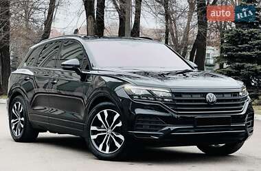 Внедорожник / Кроссовер Volkswagen Touareg 2018 в Днепре