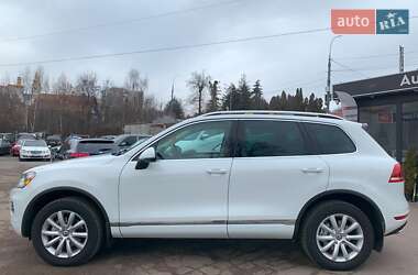 Внедорожник / Кроссовер Volkswagen Touareg 2012 в Виннице