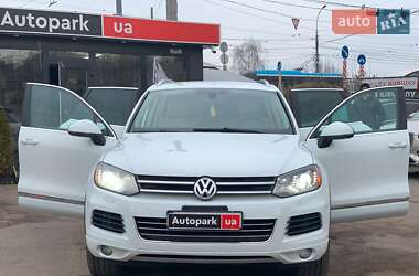 Внедорожник / Кроссовер Volkswagen Touareg 2012 в Виннице