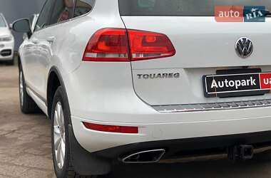 Внедорожник / Кроссовер Volkswagen Touareg 2012 в Виннице