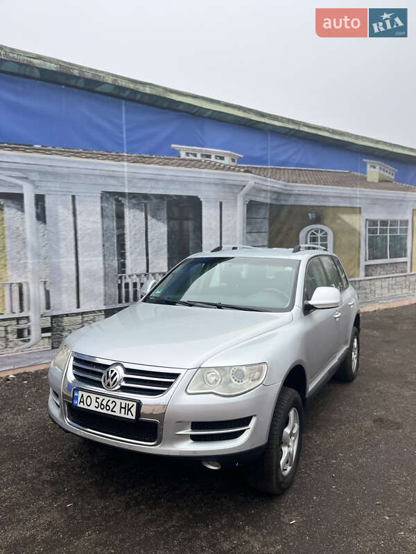 Внедорожник / Кроссовер Volkswagen Touareg 2009 в Одессе