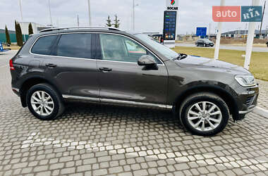 Внедорожник / Кроссовер Volkswagen Touareg 2017 в 