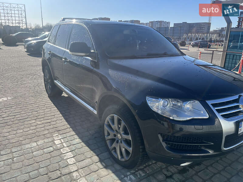 Позашляховик / Кросовер Volkswagen Touareg 2007 в Львові