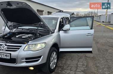 Позашляховик / Кросовер Volkswagen Touareg 2008 в Києві