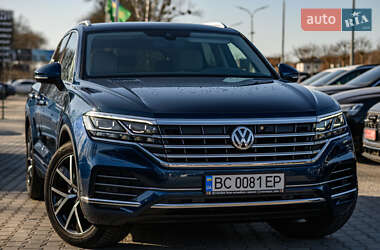 Внедорожник / Кроссовер Volkswagen Touareg 2018 в 