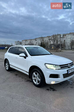 Внедорожник / Кроссовер Volkswagen Touareg 2012 в Запорожье