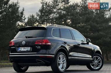 Позашляховик / Кросовер Volkswagen Touareg 2015 в Трускавці