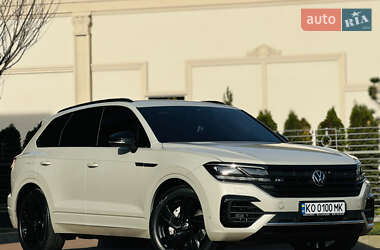 Внедорожник / Кроссовер Volkswagen Touareg 2020 в Мукачево