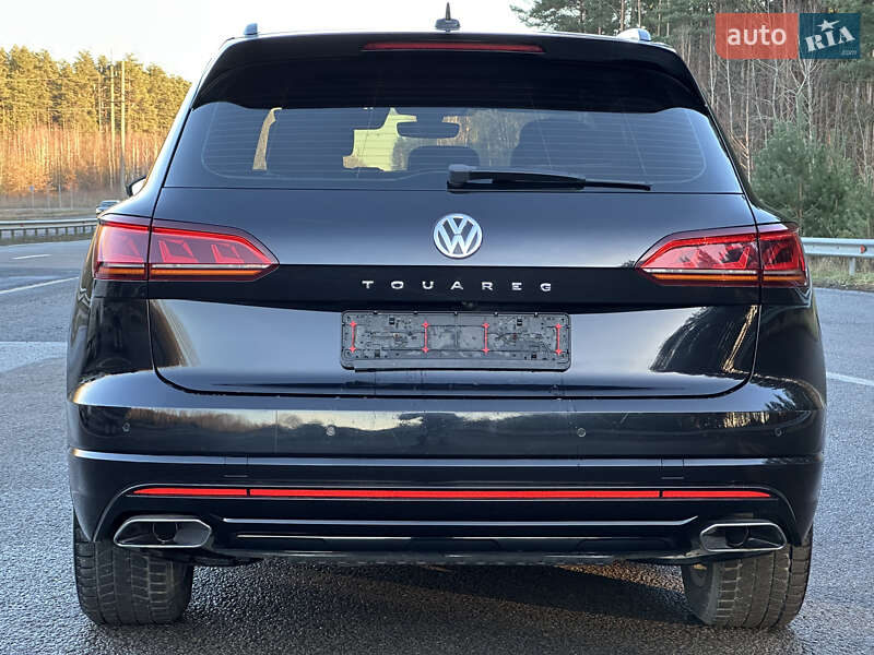 Внедорожник / Кроссовер Volkswagen Touareg 2018 в Луцке