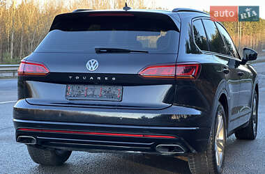 Внедорожник / Кроссовер Volkswagen Touareg 2018 в Ковеле