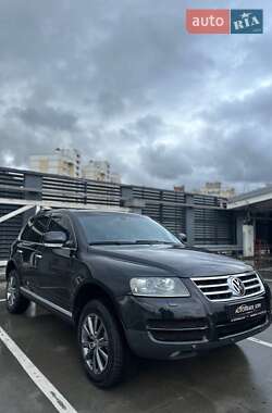 Позашляховик / Кросовер Volkswagen Touareg 2007 в Києві