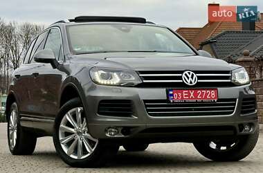 Позашляховик / Кросовер Volkswagen Touareg 2014 в Рівному