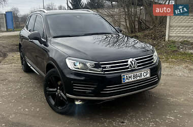 Позашляховик / Кросовер Volkswagen Touareg 2016 в Житомирі