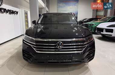 Внедорожник / Кроссовер Volkswagen Touareg 2020 в Одессе