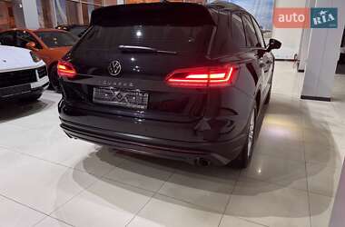 Внедорожник / Кроссовер Volkswagen Touareg 2020 в Одессе