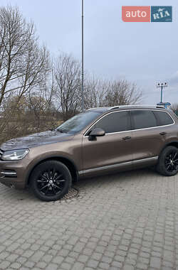 Позашляховик / Кросовер Volkswagen Touareg 2012 в Львові