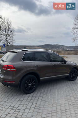 Позашляховик / Кросовер Volkswagen Touareg 2012 в Львові