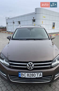 Позашляховик / Кросовер Volkswagen Touareg 2012 в Львові