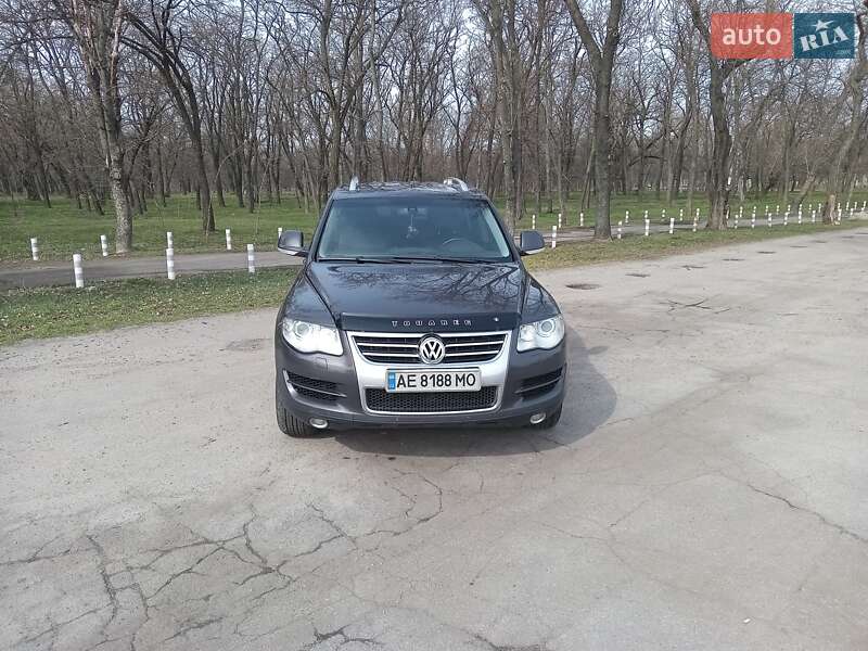 Позашляховик / Кросовер Volkswagen Touareg 2007 в Павлограді