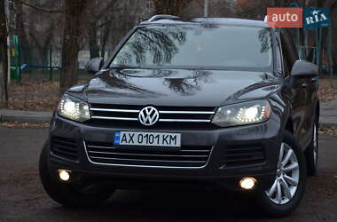 Внедорожник / Кроссовер Volkswagen Touareg 2012 в Харькове