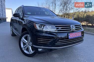 Позашляховик / Кросовер Volkswagen Touareg 2015 в Львові