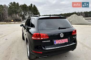 Позашляховик / Кросовер Volkswagen Touareg 2011 в Радивиліві