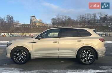 Позашляховик / Кросовер Volkswagen Touareg 2023 в Києві