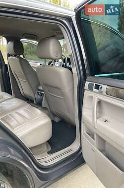 Внедорожник / Кроссовер Volkswagen Touareg 2007 в 