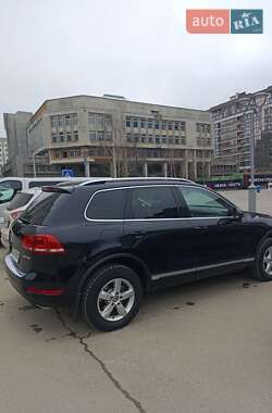 Позашляховик / Кросовер Volkswagen Touareg 2014 в Тернополі