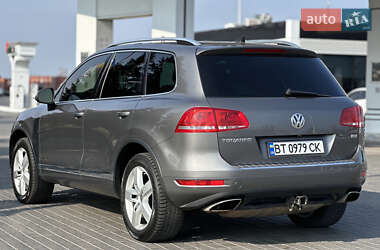 Внедорожник / Кроссовер Volkswagen Touareg 2012 в Одессе