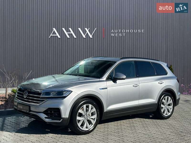 Внедорожник / Кроссовер Volkswagen Touareg 2019 в Львове