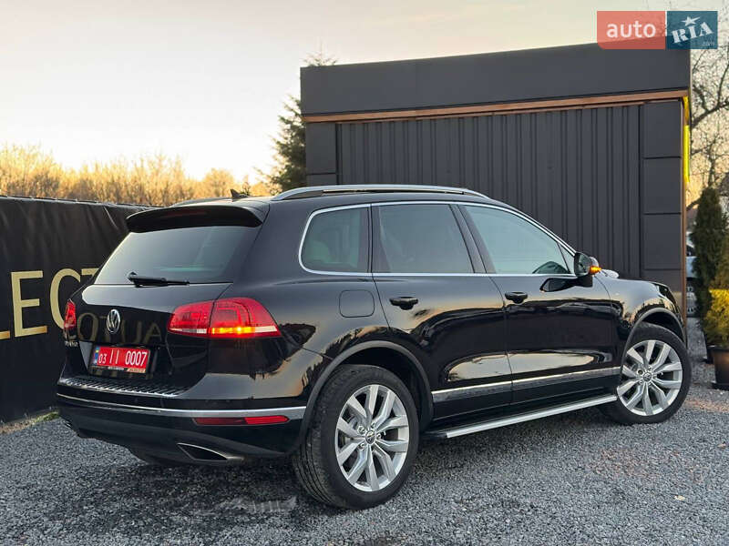 Внедорожник / Кроссовер Volkswagen Touareg 2017 в Дрогобыче