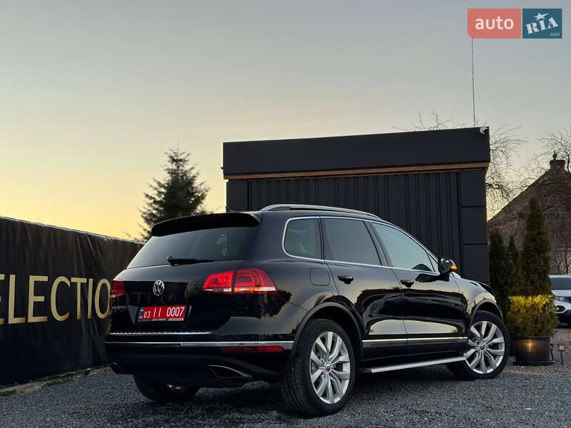 Внедорожник / Кроссовер Volkswagen Touareg 2017 в Дрогобыче