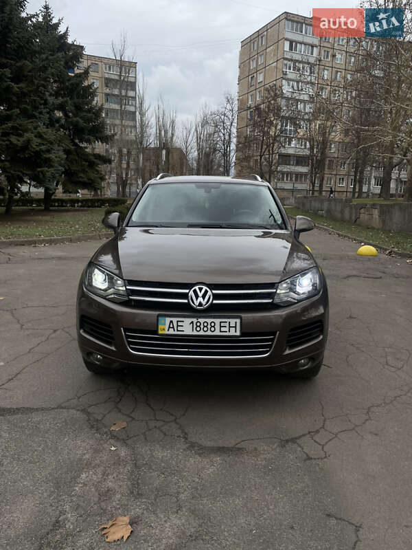 Внедорожник / Кроссовер Volkswagen Touareg 2010 в Кривом Роге