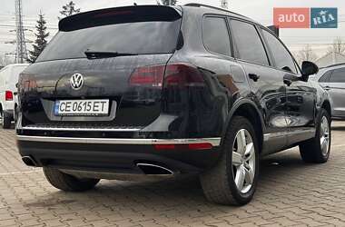 Позашляховик / Кросовер Volkswagen Touareg 2015 в Чернівцях