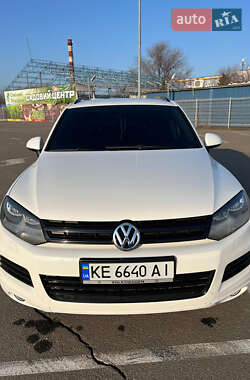 Позашляховик / Кросовер Volkswagen Touareg 2013 в Дніпрі