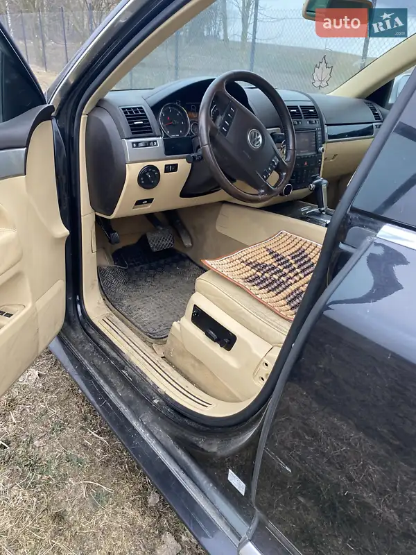 Позашляховик / Кросовер Volkswagen Touareg 2006 в 