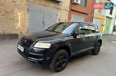 Позашляховик / Кросовер Volkswagen Touareg 2005 в Києві